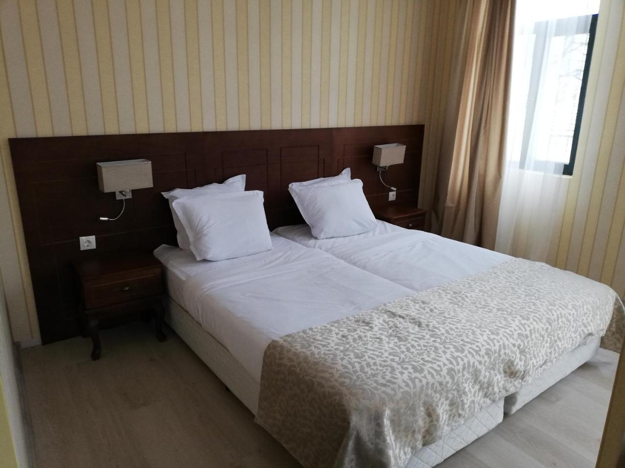 Hotel Plaza Burgas Extérieur photo