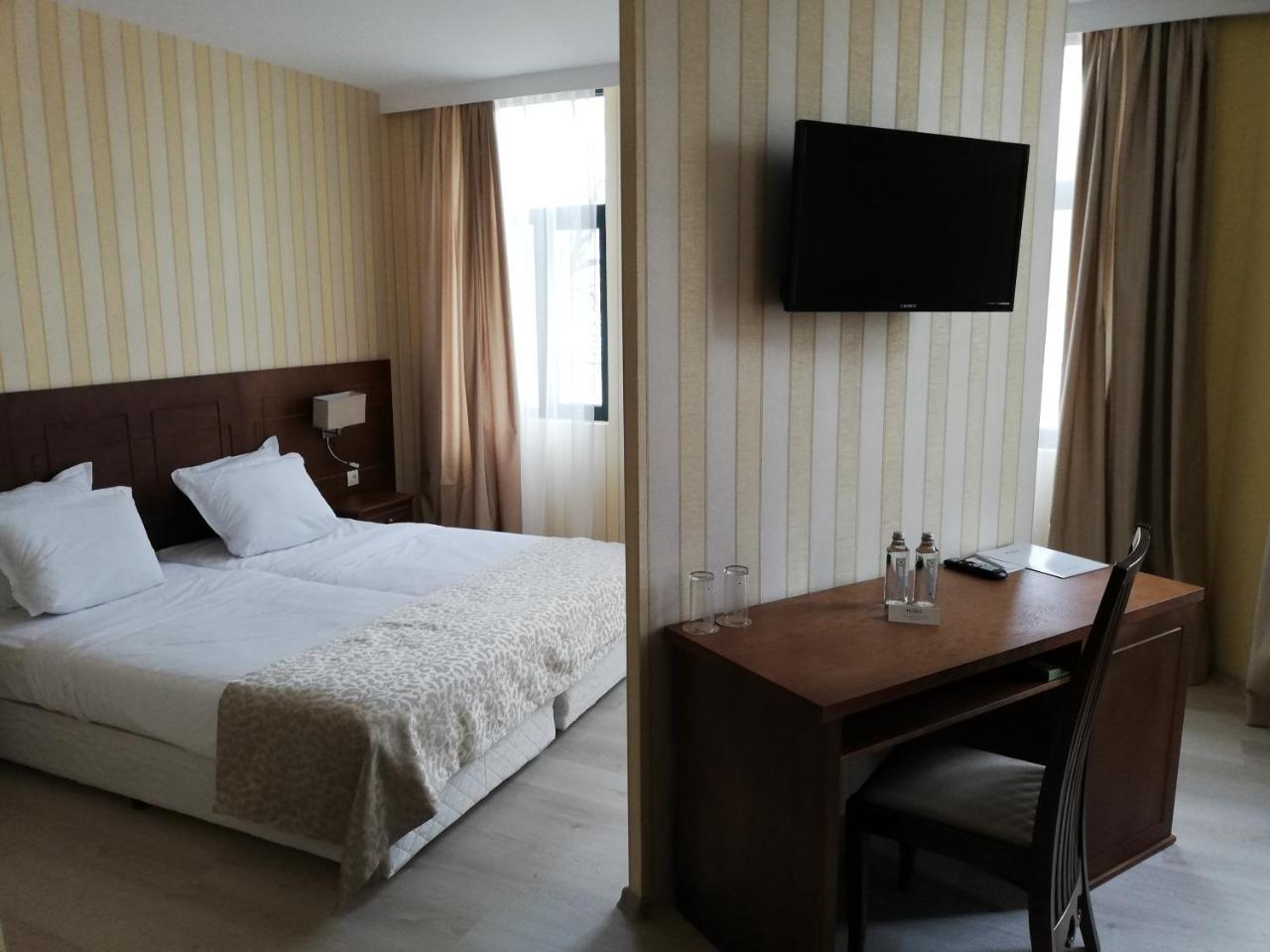 Hotel Plaza Burgas Extérieur photo