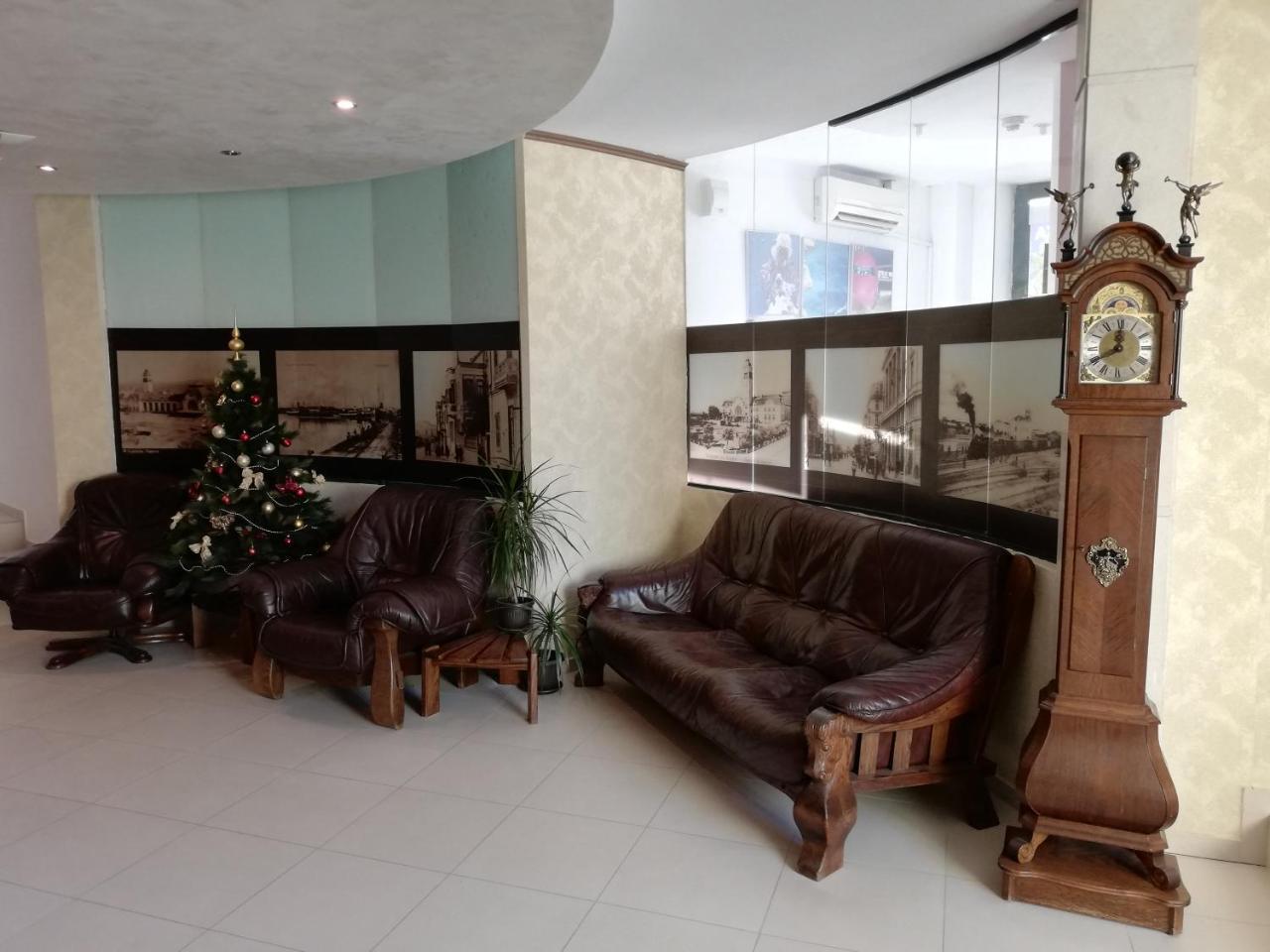 Hotel Plaza Burgas Extérieur photo